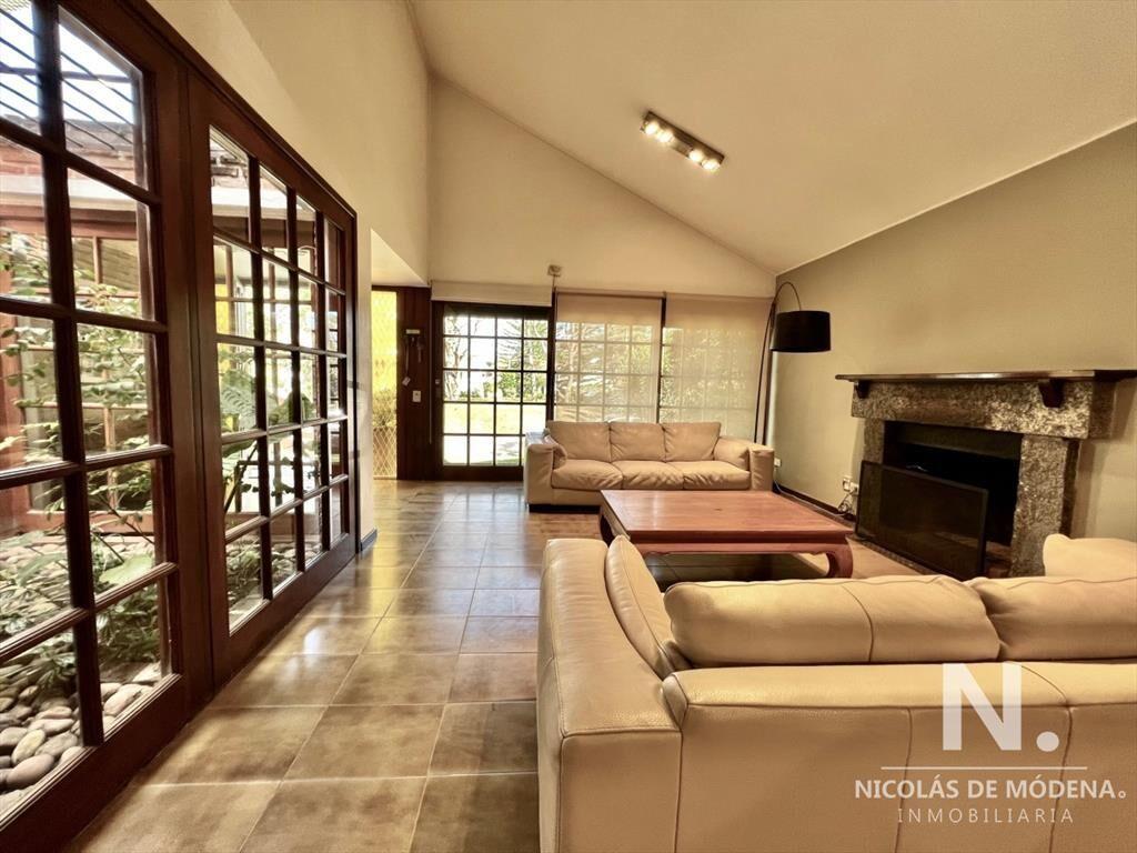 CASA EN VENTA 4 DORMITORIOS EN PLAYA MANSA, Punta del Este