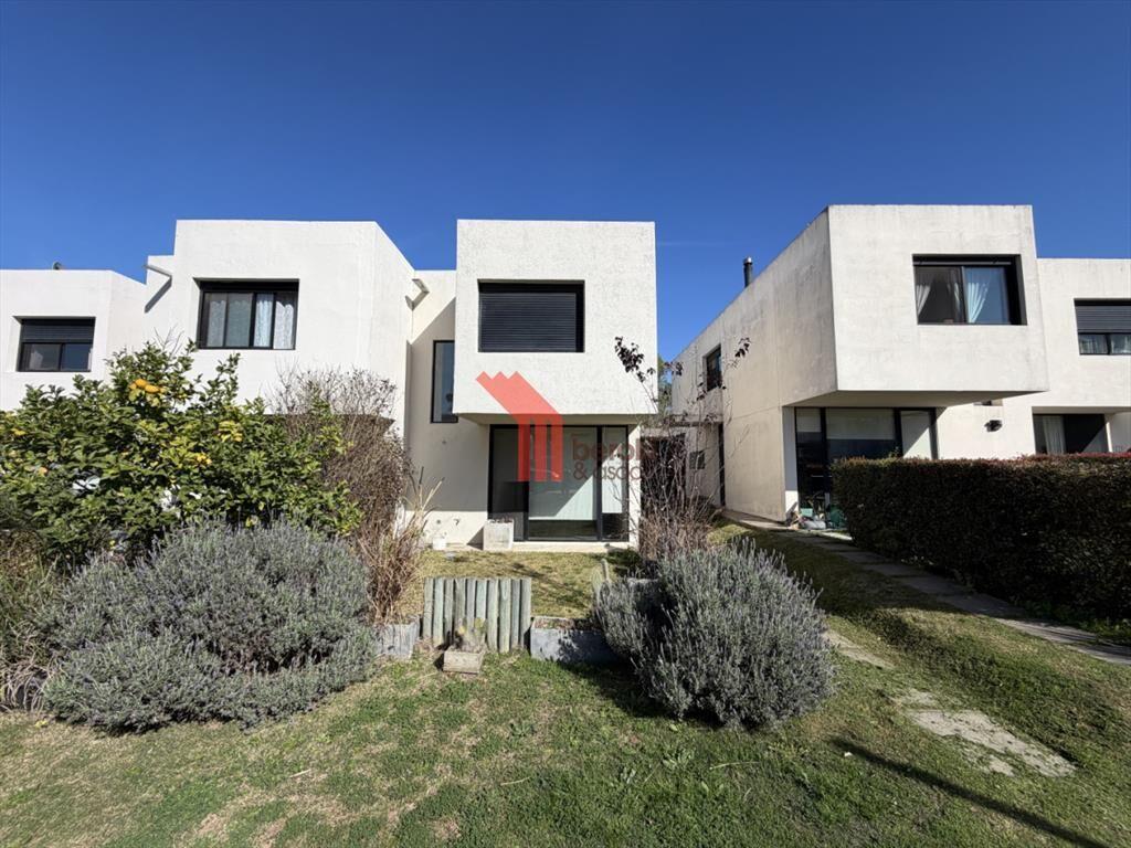 Casa en venta 3D en Complejo Vitta - Solymar
