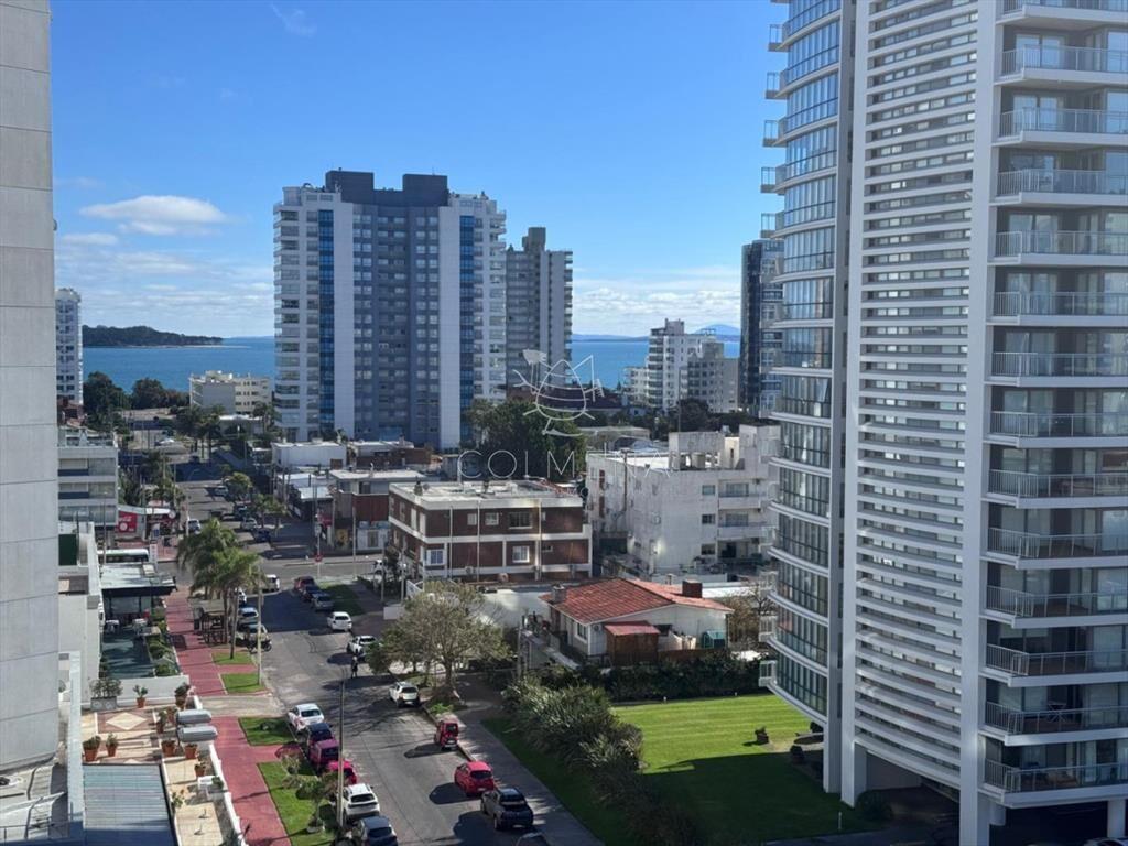 Hermosa unidad en venta con vista al mar