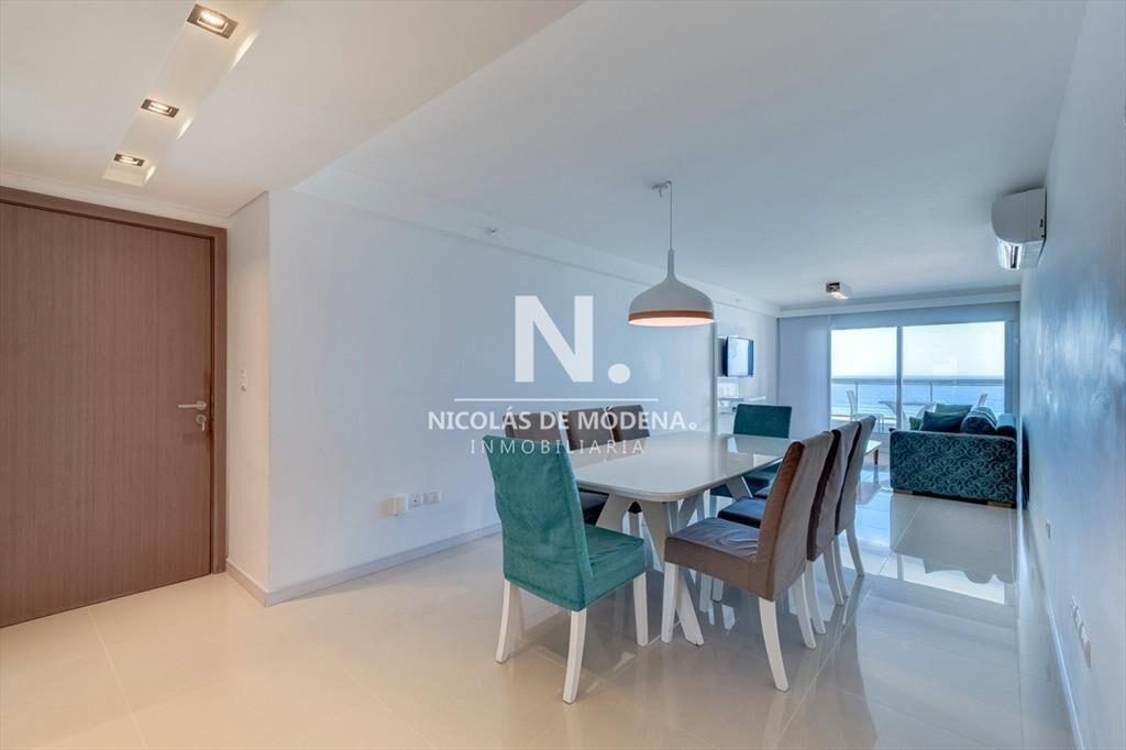 Impecable departamento, comodo e iluminado.