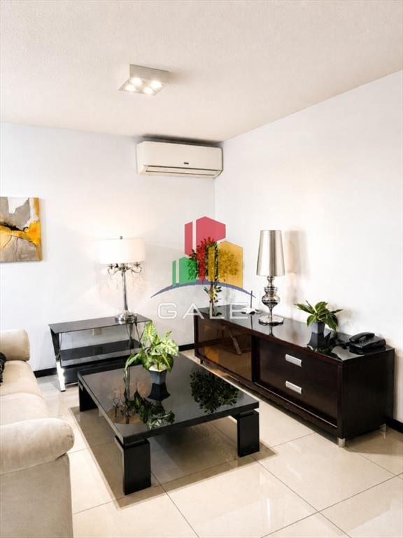 En venta apartamento de 3 dormitorios en Punta