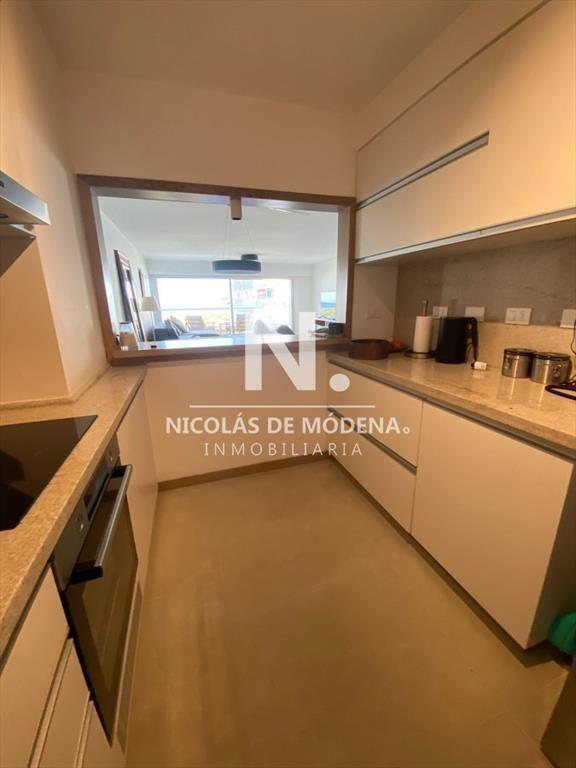 Alquiler 2 dormitorios en primera linea Playa Brava Punta d