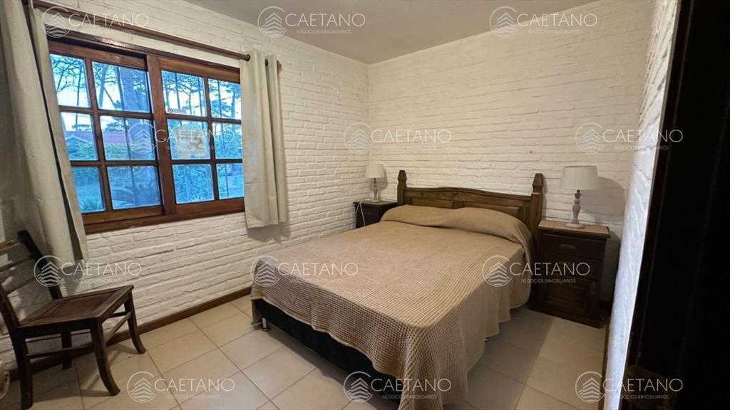 En venta casa en San Rafael, de 4 dormitorios mas dep, con
