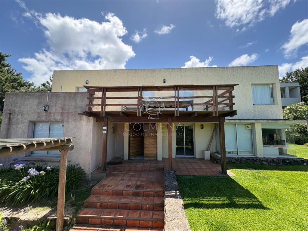 Linda casa en Tio Tom