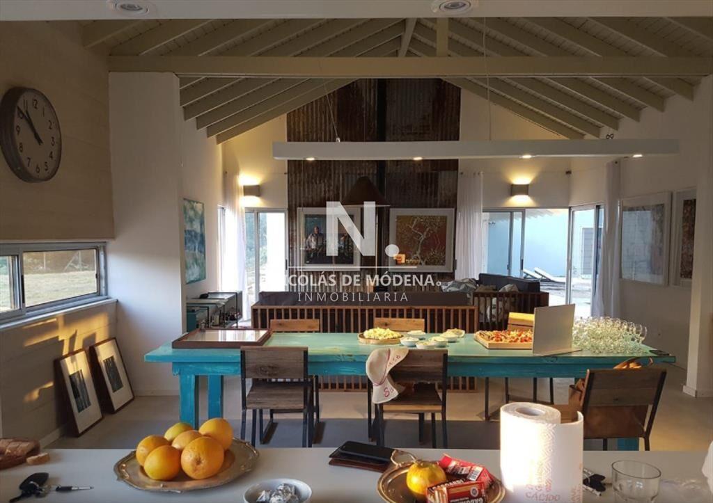 Vende casa de 4 dormitorios en Jose Ignacio en