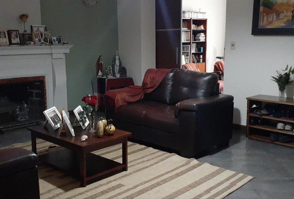 Venta de Casa en Salto, 5 Dormitorios 4 Baños