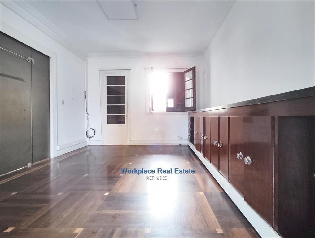 ALQUILER o VENTA - OFICINA - CENTRO FRENTE A INTENDENCIA -