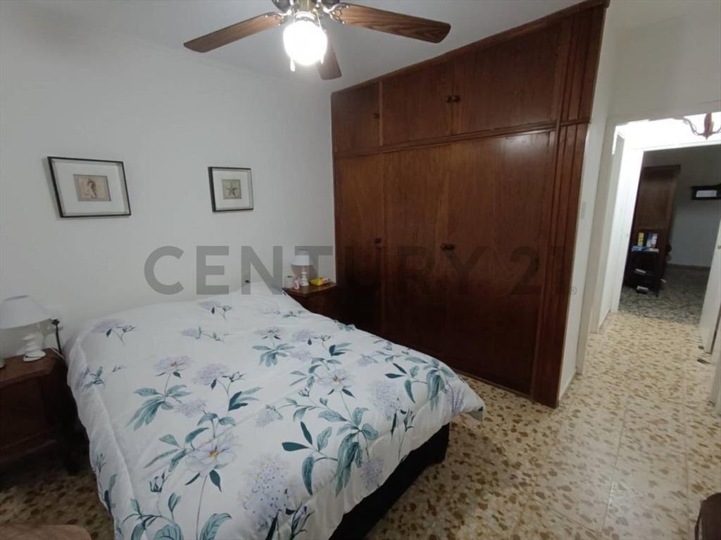 APTA BANCO/502m2/3D/2B/A mts del mar- LaFloresta Sur