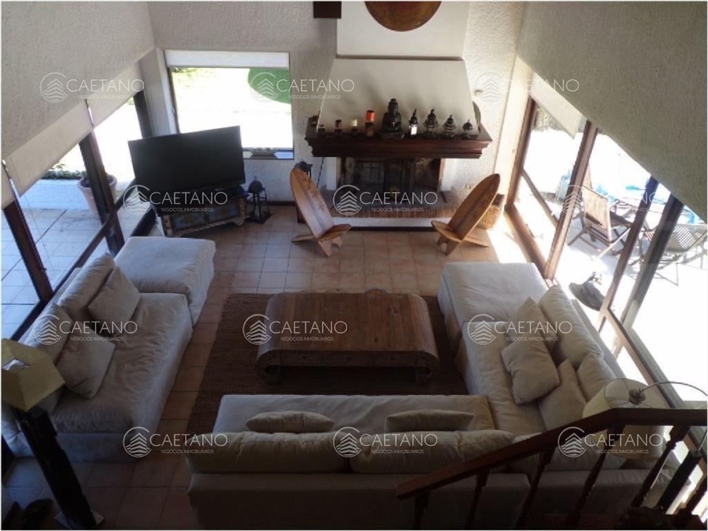 Venta y alquiler temporario casa de 4 Punta del
