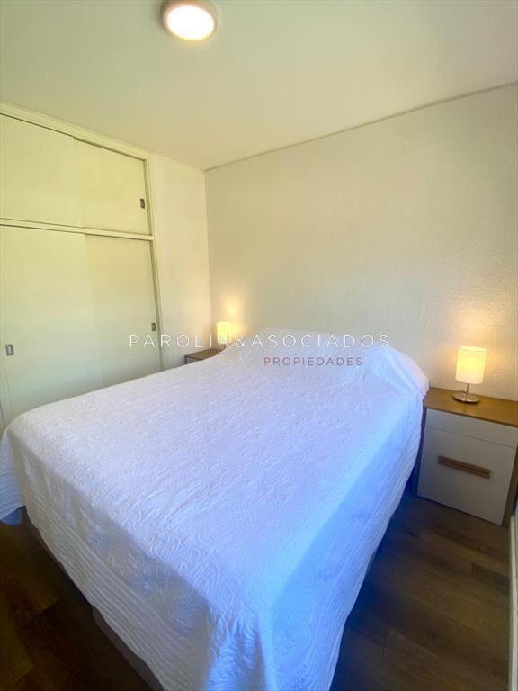Apartamento reciclado en venta en complejo Punta