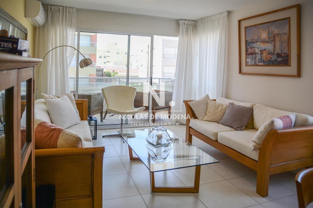 Departamento de 3 dormitorios con terraza con en