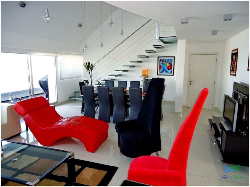 Apartamento en Brava, 3 dormitorios *