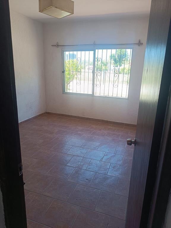 VENTA CASA 3 DORMITORIOS Y APTO PASO Carrasco
