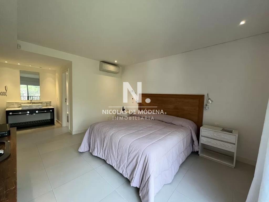 Impecable departamento, comodo e iluminado.