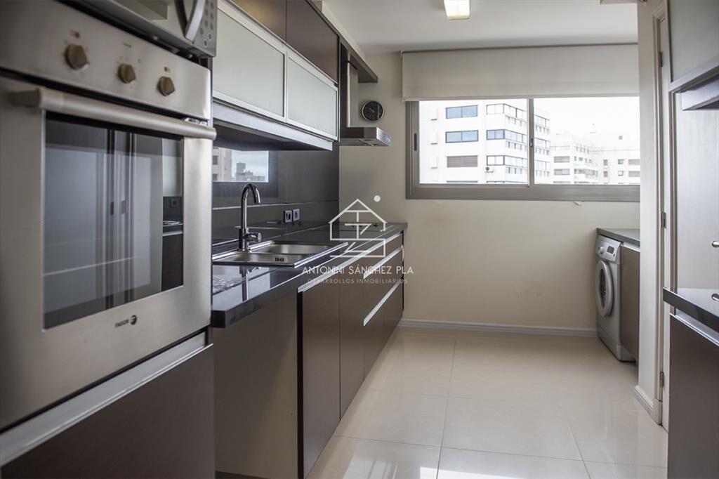 Increíble apartamento excelente vista al mar. Torre Imperi