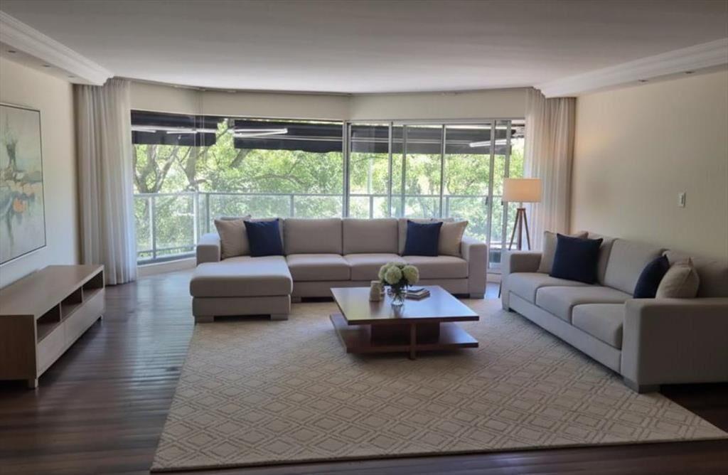 Apartamento en venta frente al Golf Punta Carretas, tres do