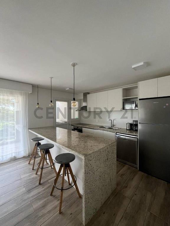 Venta Apartamento 2 Dormitorios En Playa Brava