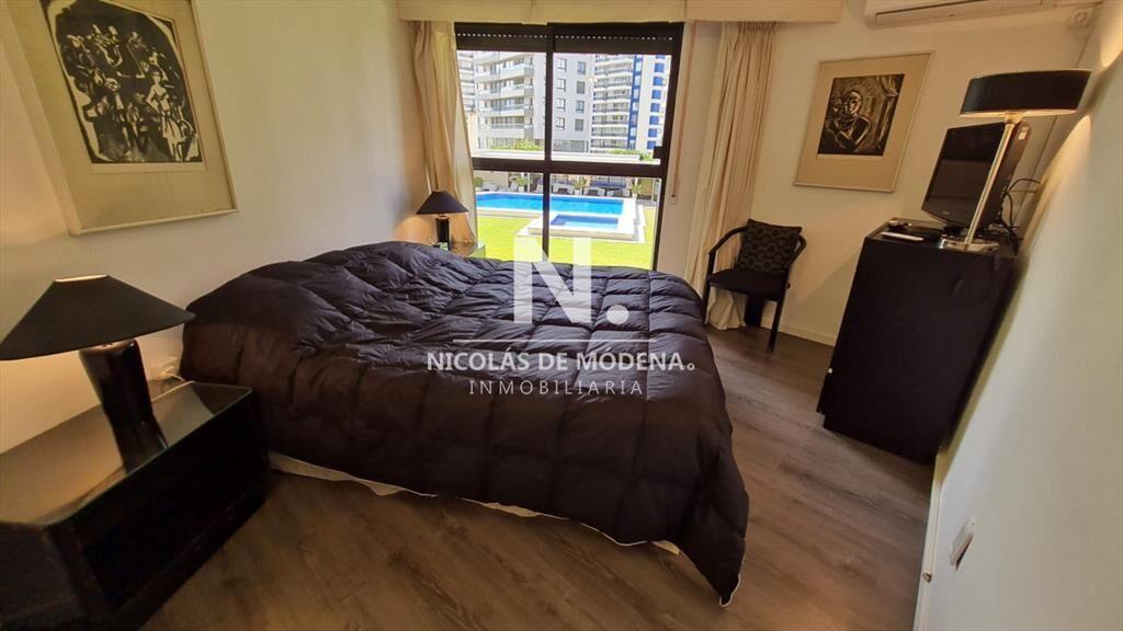 Apartamento 1 dormitorio en Torre Cristal ,  Punta del Este