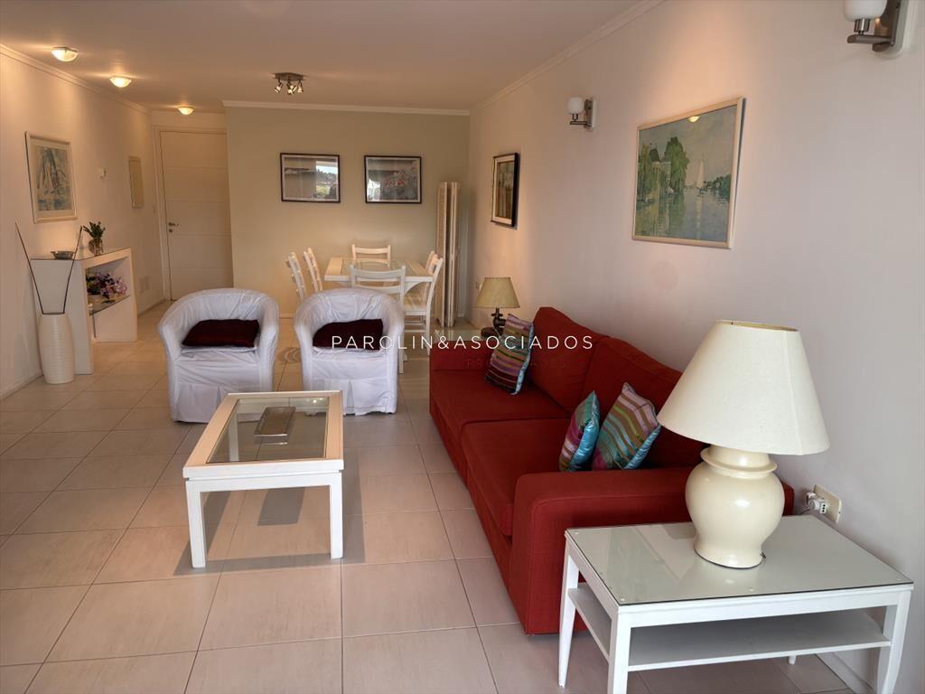 HERMOSO APARTAMENTO 3 DORMITORIOS EN VENTA