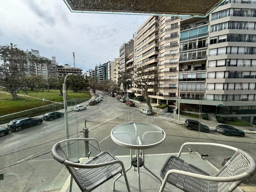 CASATROJA VENTA MONOAMBIENTE FRENTE AL PARQUE VILLA BIARRIT