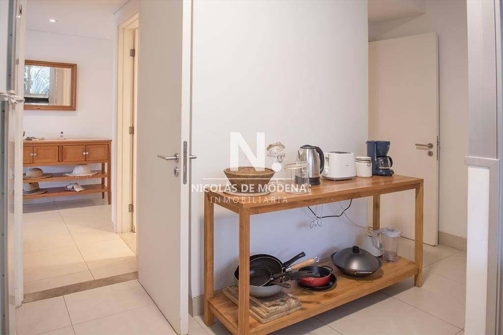 Apartamento En Venta 2 Dormitorios frente al mar. Brava 28