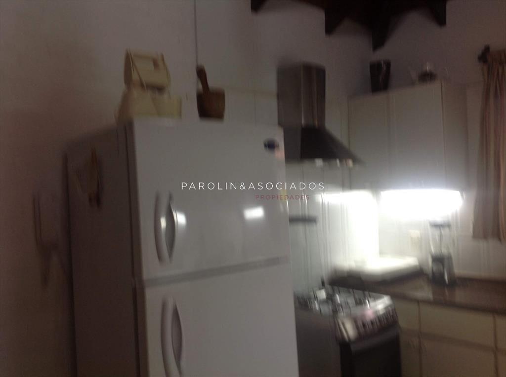 Casa en venta de 3 dormitorios en barrio Punta