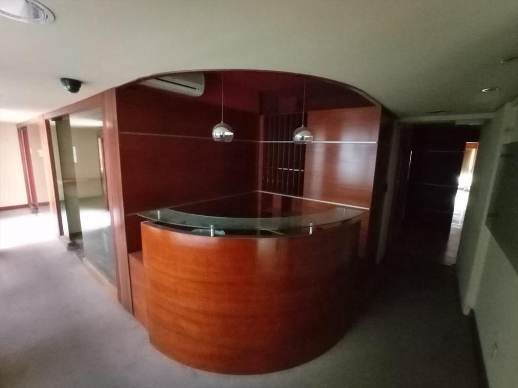 oficina- Plaza Independencia , 600 m2 , gge x1, vista a tre