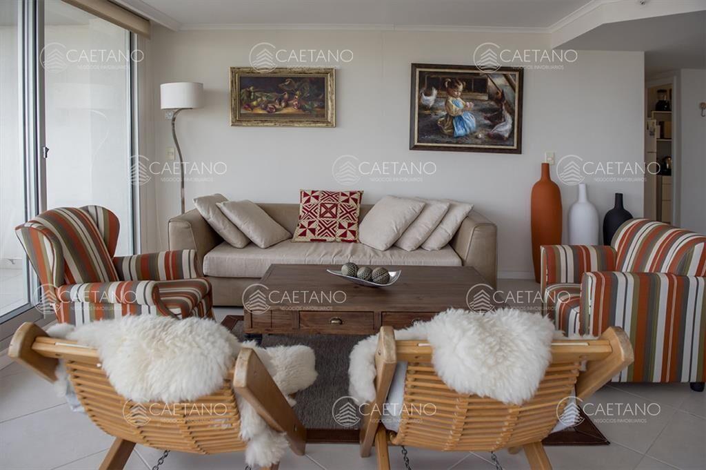 Se vende apartamento en ocean drive II de 3 Punta