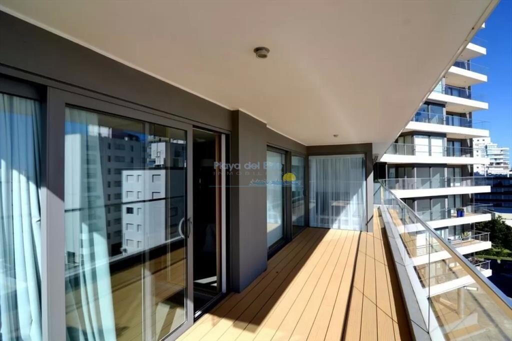 Apartamento en Venta de 3 dormitorios en Punta ,