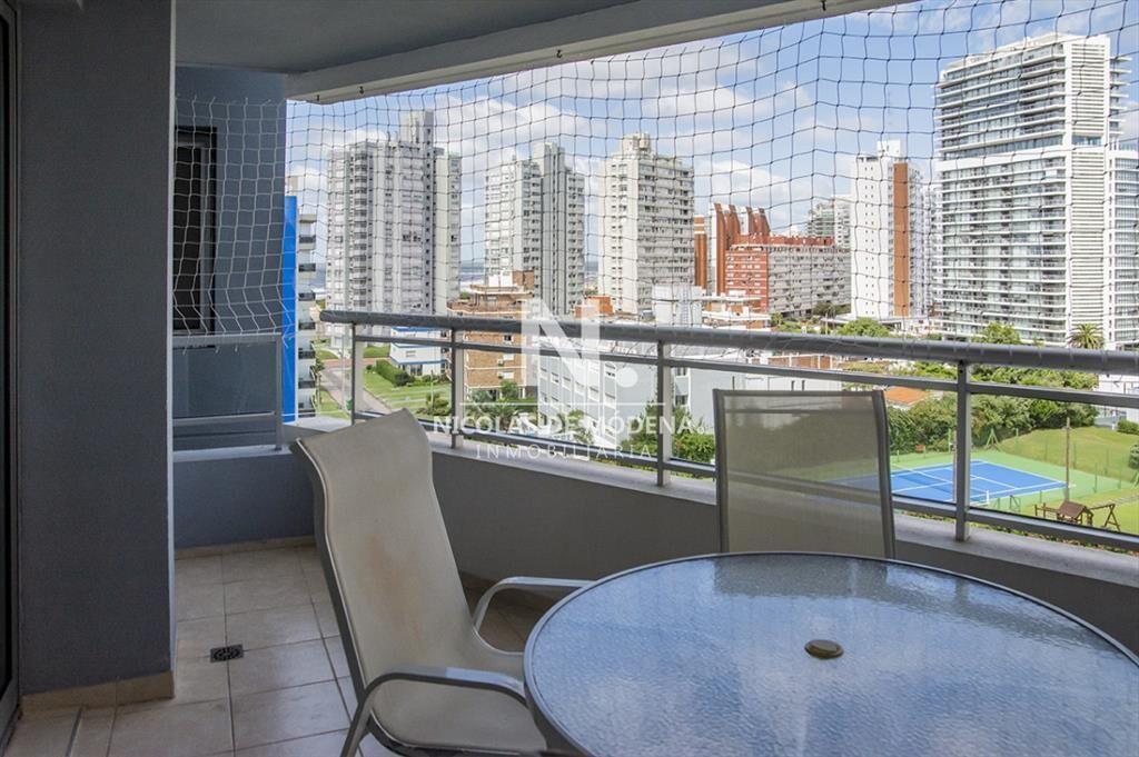 Apartamento en venta de 3 dormitorios en Forest Tower , Pun