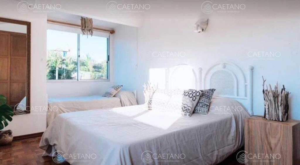 Venta de Casa 5 DORMITORIOS en EL CHORRO