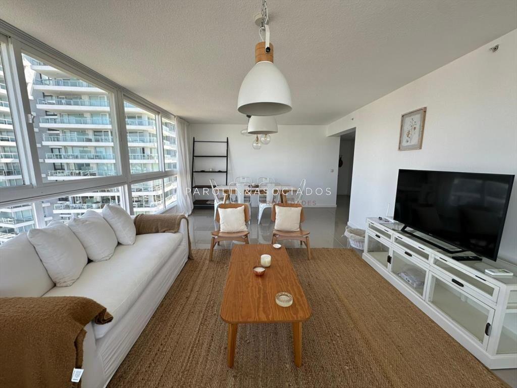 Apartamento en venta de 2 Dormitorios en Torre