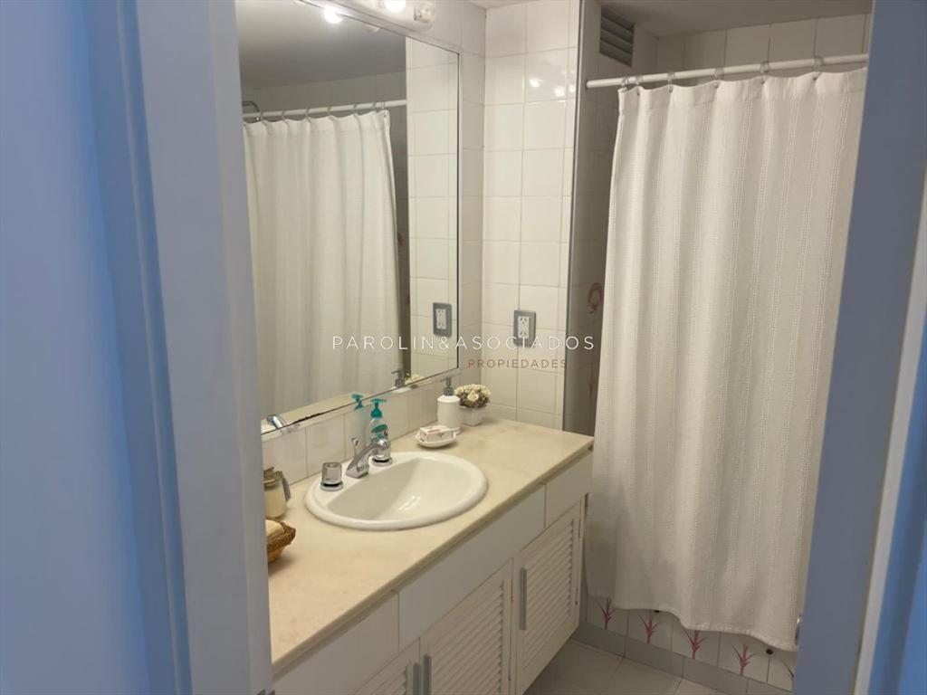 Apartamento en torre de categoría en venta y