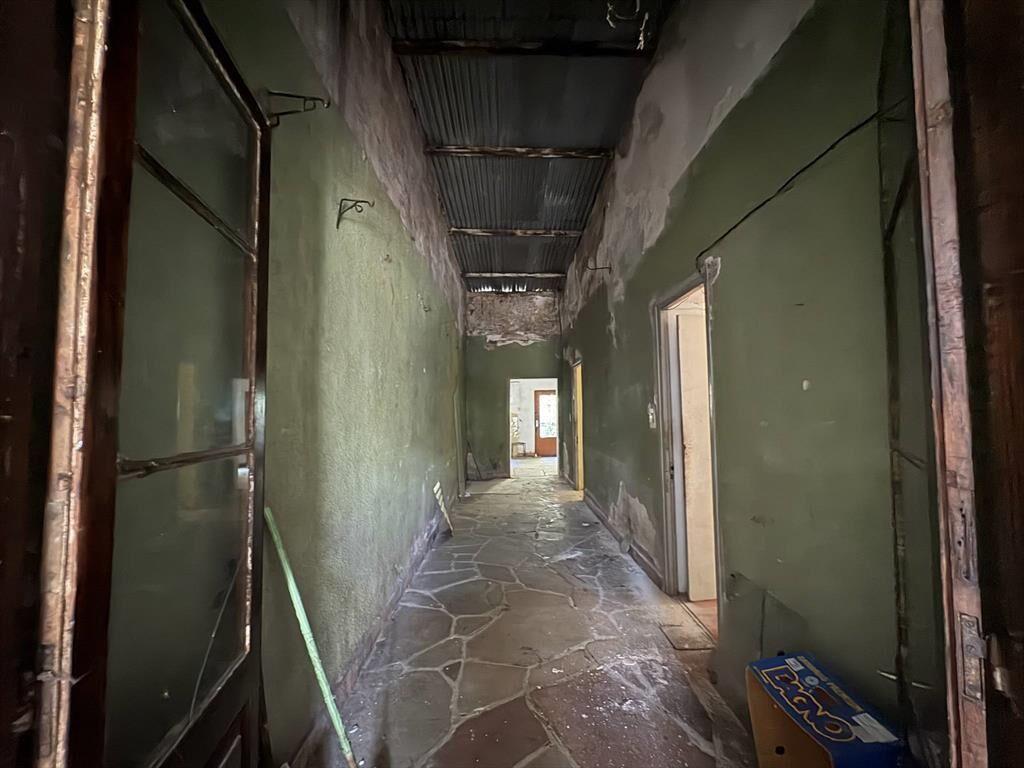 Venta de Casa con 2 dormitorios y patio en Cordón Sur