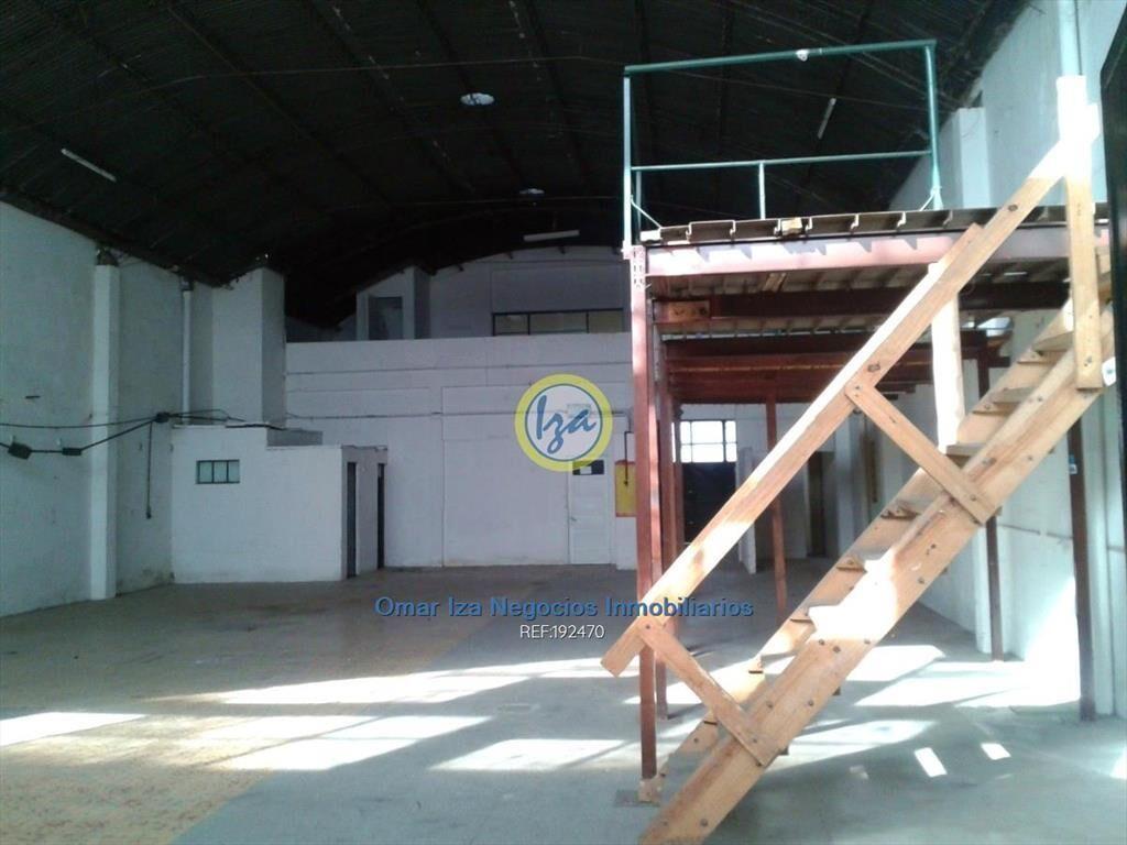 Venta local industrial deposito galpon Jacinto Vera, venta