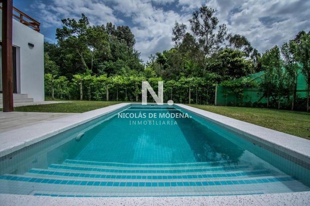 Rincon del Indio! Muy buena propiedad de