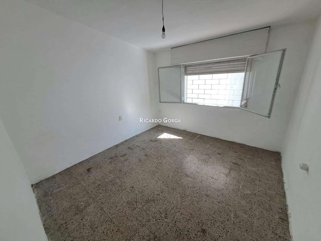 Casa en Alquiler de 2 Dormitorios y cochera en Aires Puros