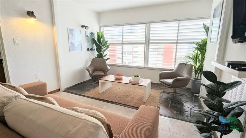 En venta apartamento 2 dormitorios con vista al mar y puert
