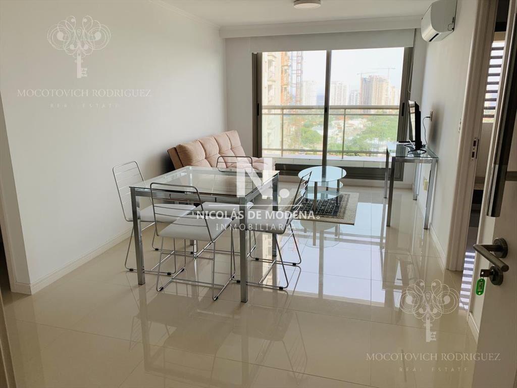 Vende apartamento de 1 dormitorio en Punta del