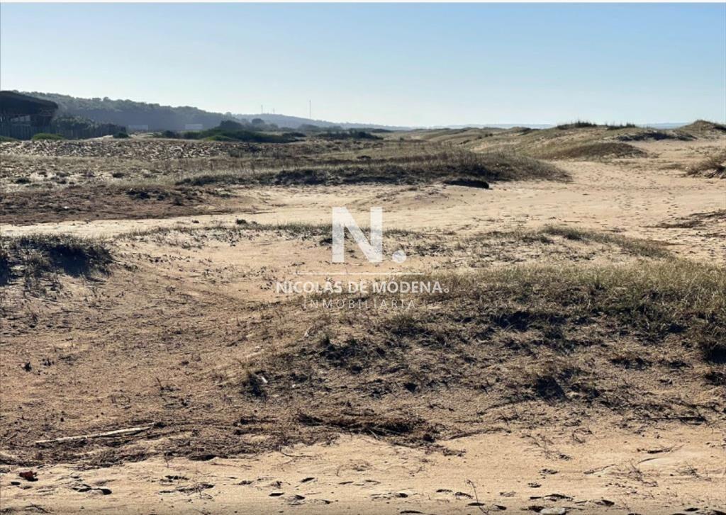 Vende Terreno en Manantiales