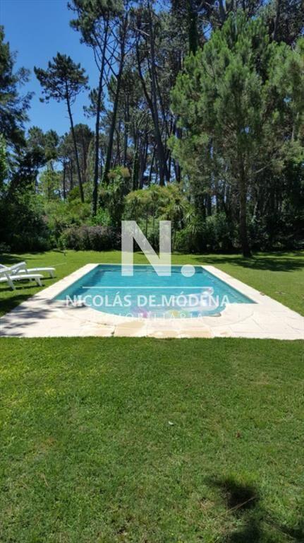 Excelente casa en alquiler en zona residencial!!!