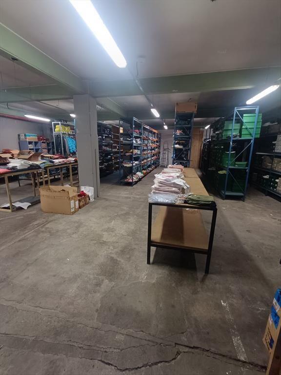 Alquiler local de 1300m2 en La Blanqueada