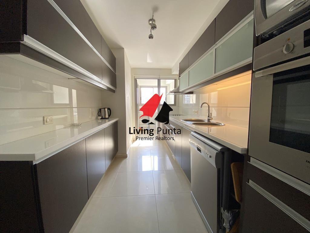 Apartamento de 3 dormitorios en Brava, Punta del Este.