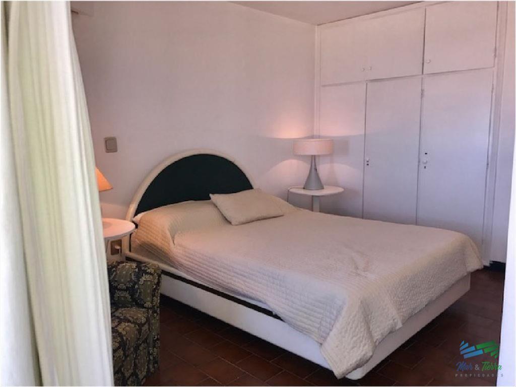 Apartamento en Brava, 2 dormitorios *