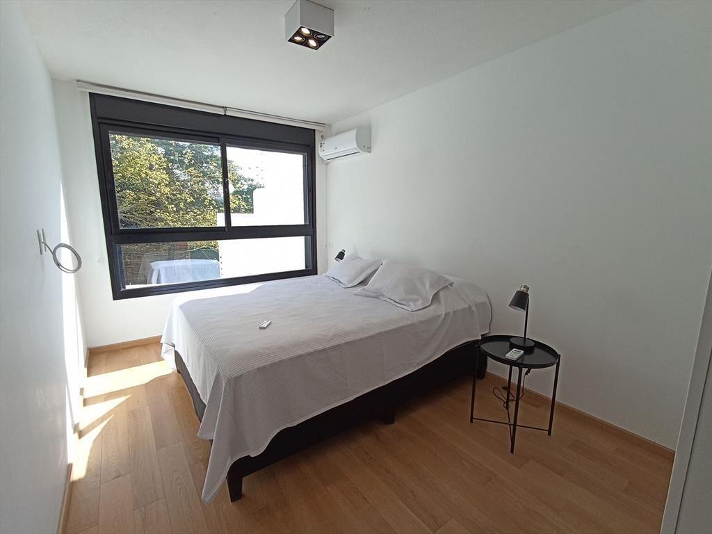 Venta Apartamento con Renta Pocitos Nuevo 2 Dormitorios 2 B