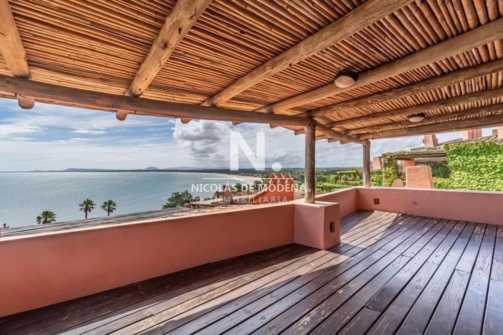 En venta apartamento de 3 dormitorios en Punta