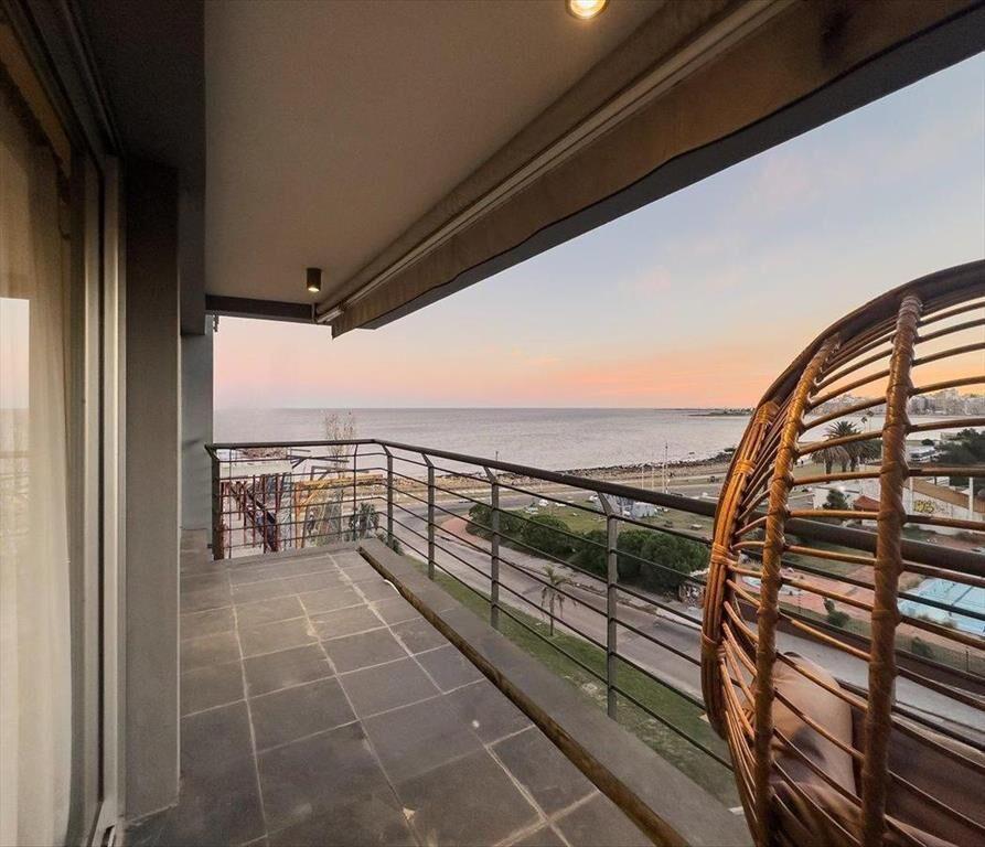 Venta de Apartamento Penthouse 3 Dormitorios y servicio