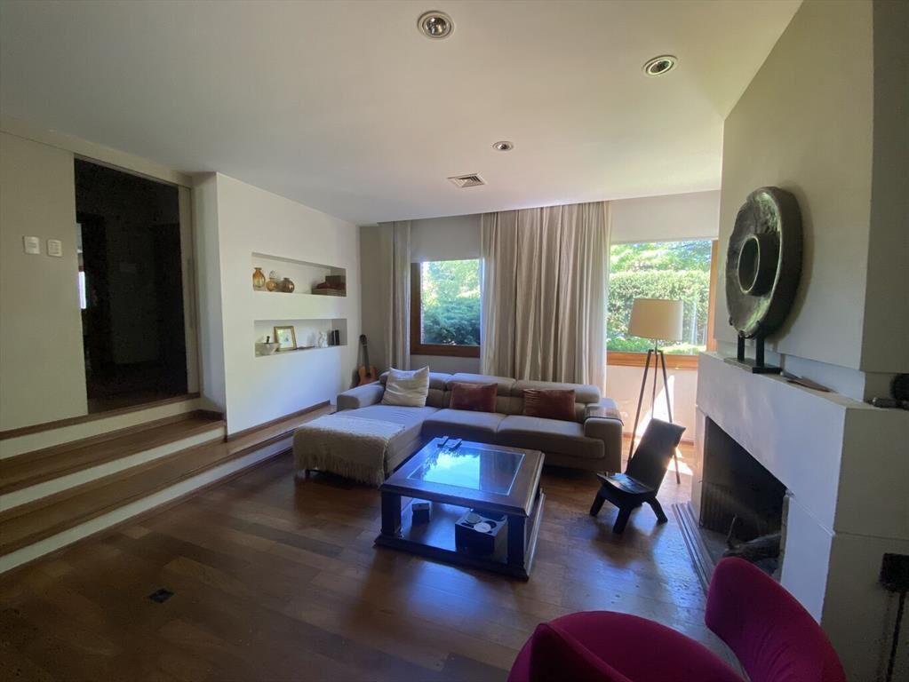 VENTA PROPIEDAD CARRASCO: MAGNIFICA RESIDENCIA