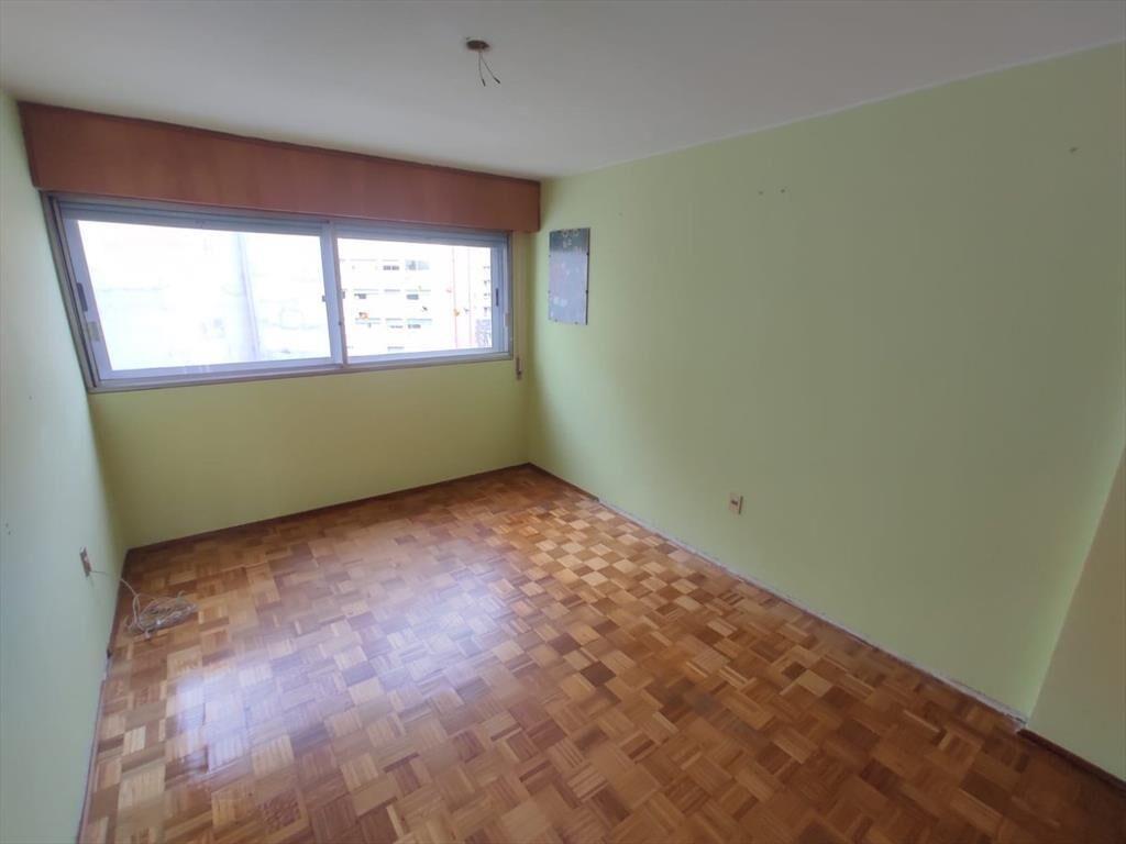 Apartamento en venta 3 dormitorios y servicio sobre Echevar