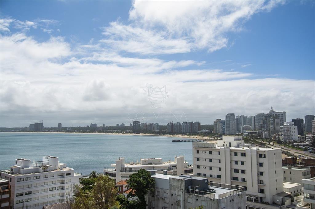 Departamento con vista al mar en Península, Punta del Este